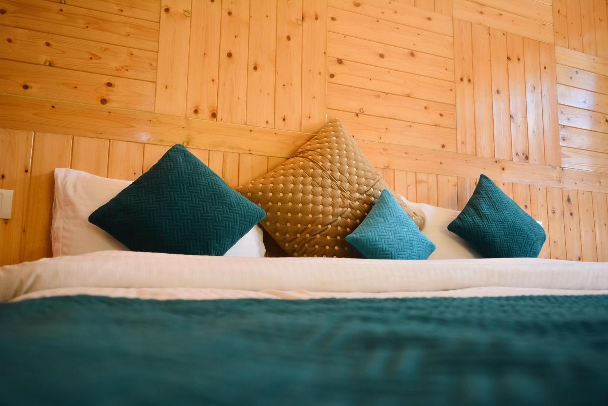 The Neelgiris Hotel Manali  Ngoại thất bức ảnh