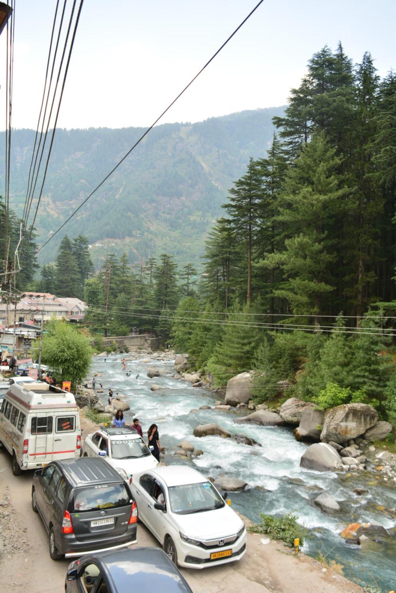 The Neelgiris Hotel Manali  Ngoại thất bức ảnh