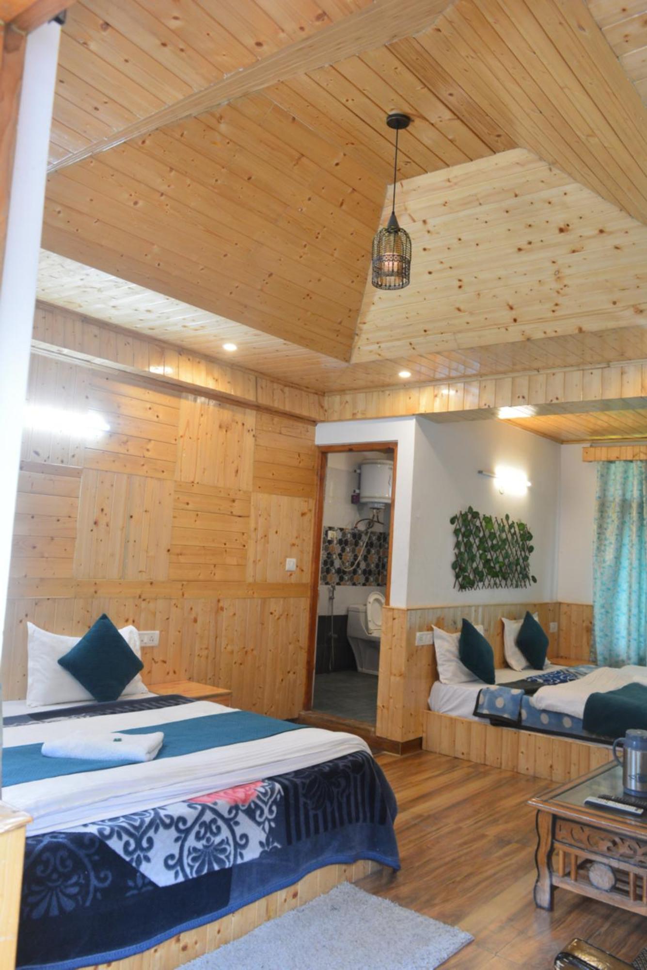 The Neelgiris Hotel Manali  Ngoại thất bức ảnh