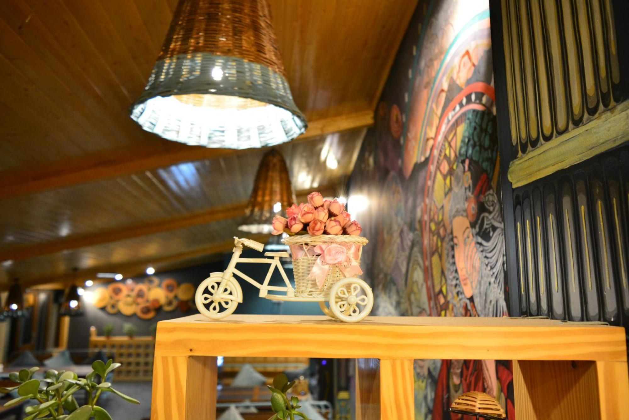 The Neelgiris Hotel Manali  Ngoại thất bức ảnh